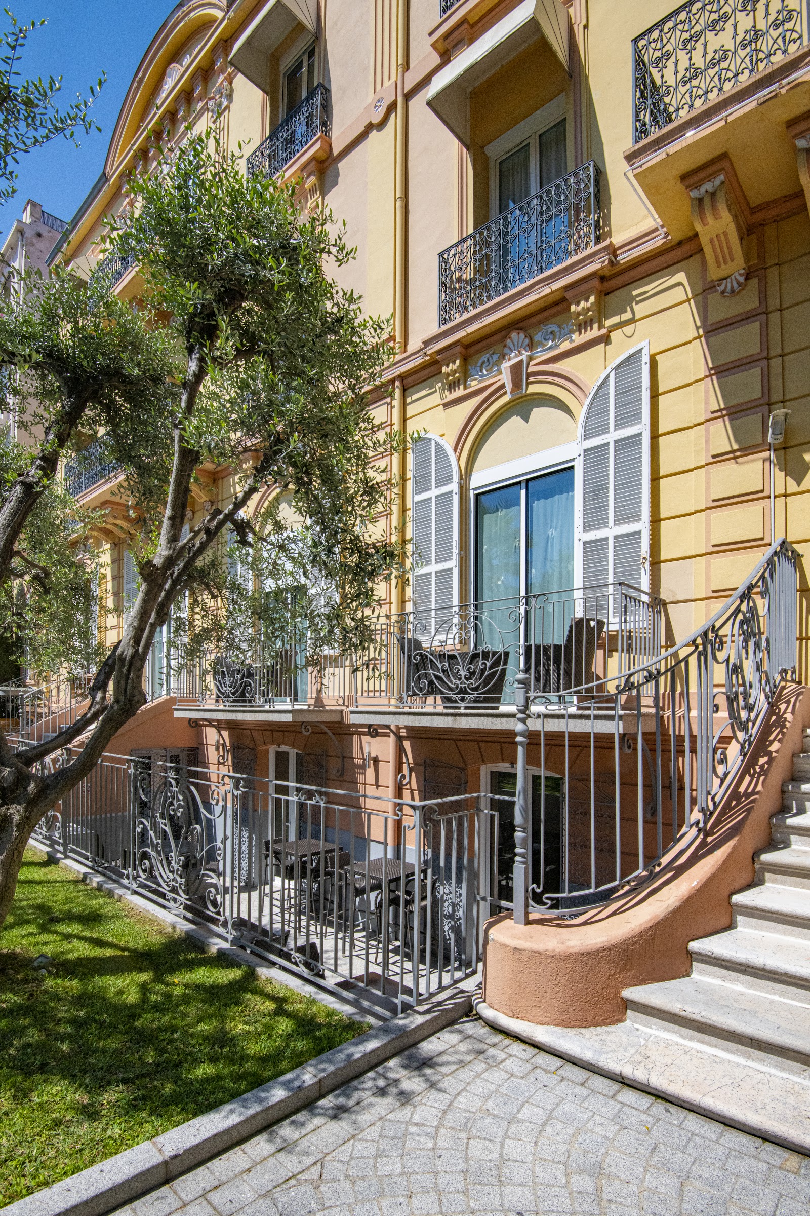 Golden Tulip Hotel Cannes - Hotel De Paris