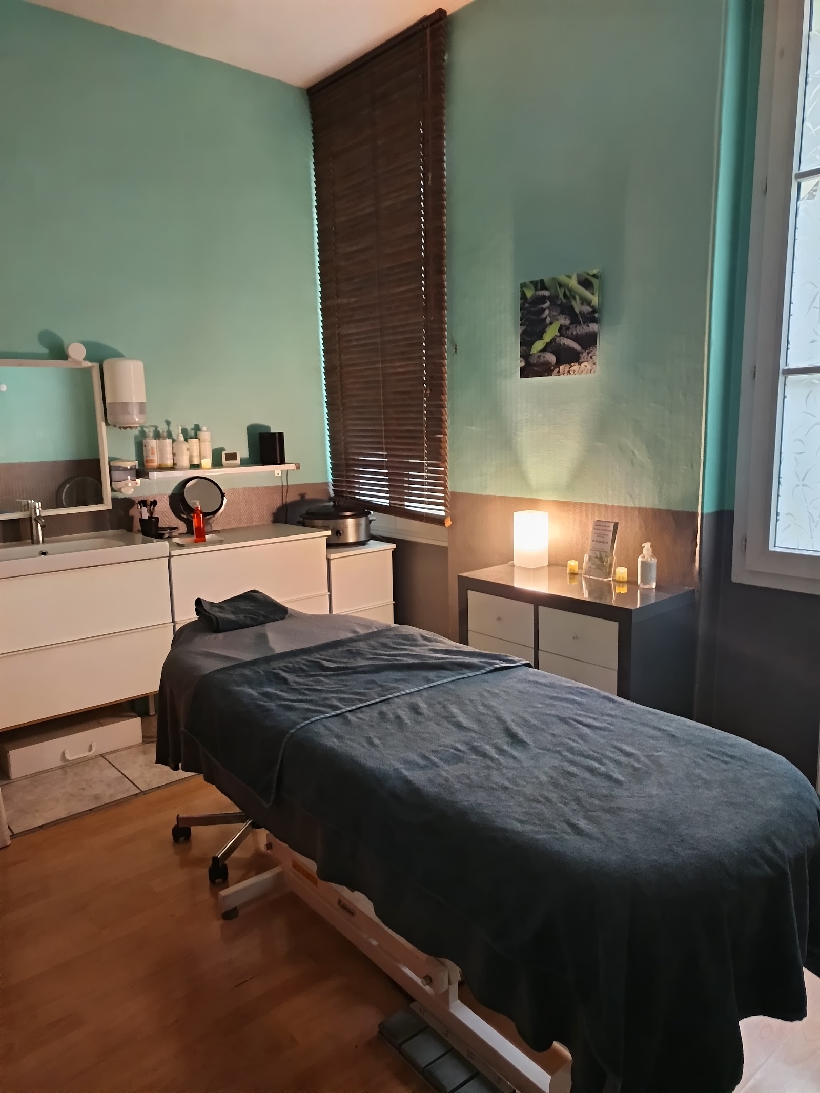 Corinne Esthétique – Institut Beauté Clichy – Épilation Laser & Soins